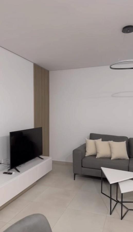 Eme Apartments - Kompleksi San Pietro, Gjiri I Lalzit Durrës Buitenkant foto