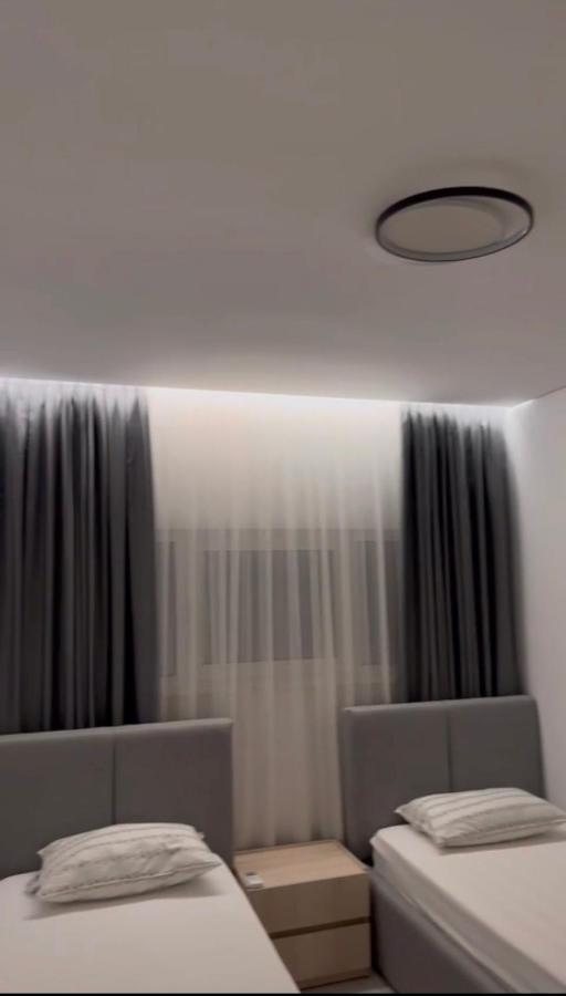 Eme Apartments - Kompleksi San Pietro, Gjiri I Lalzit Durrës Buitenkant foto