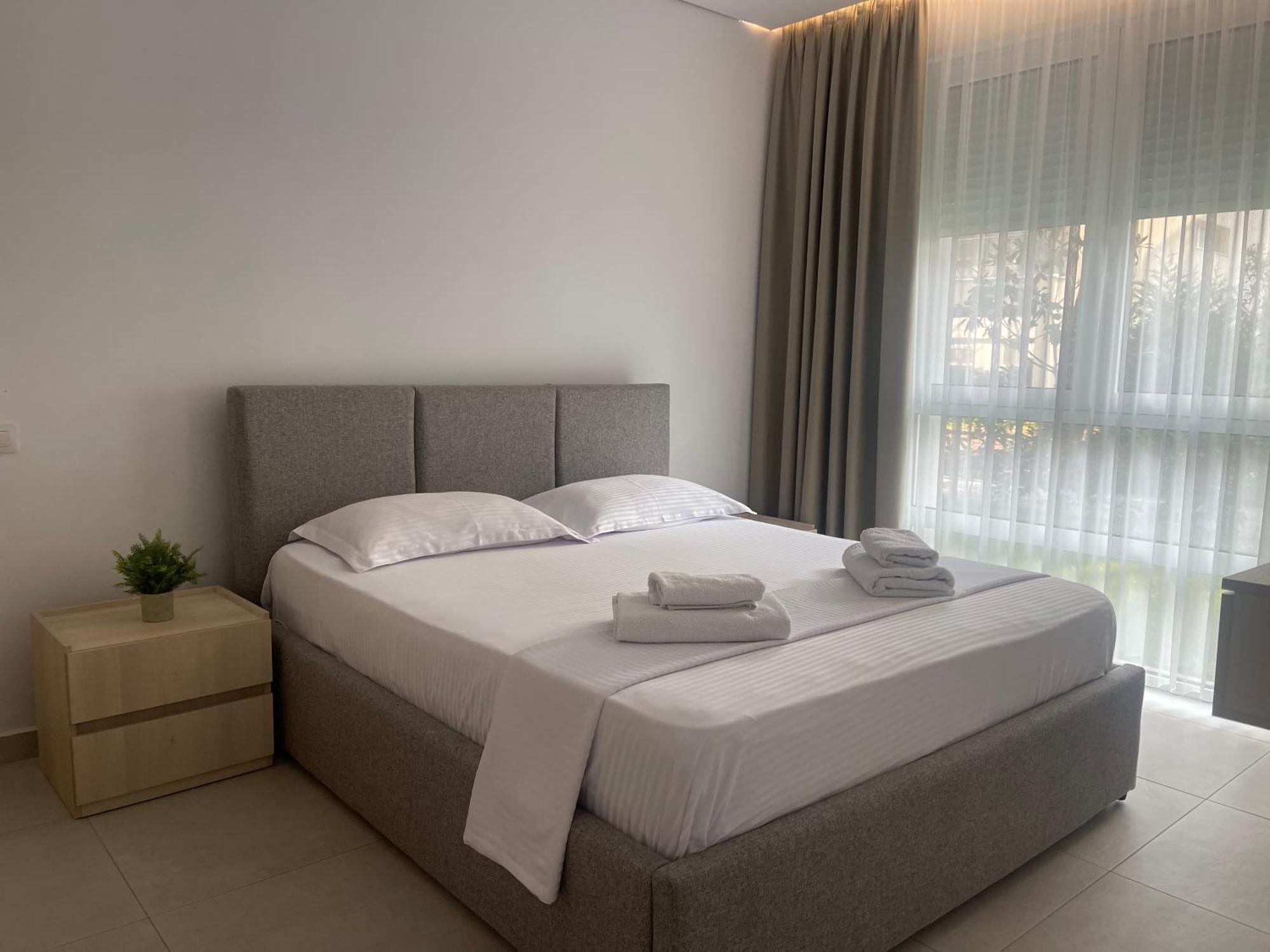 Eme Apartments - Kompleksi San Pietro, Gjiri I Lalzit Durrës Buitenkant foto